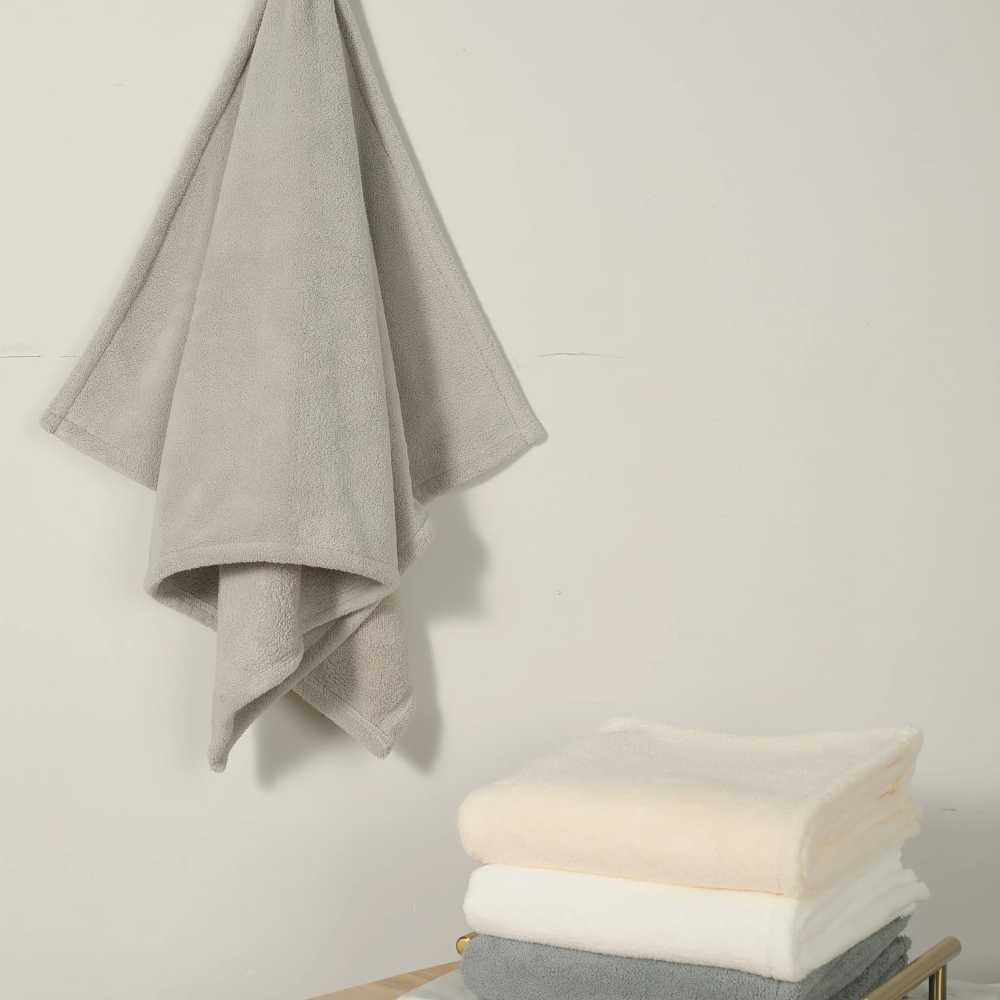 Light Grey Face Towel - منشفة وجه رمادية فاتحة